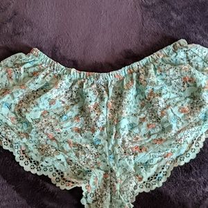 Floral Victoria's secret lace shorts XS